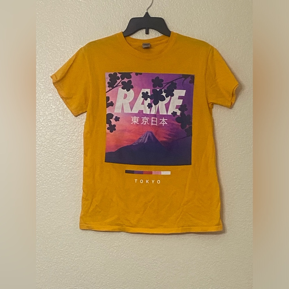 Men’s Yellow Japan Themed Shirt